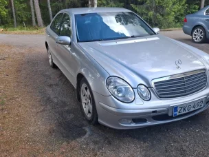 Mercedes-Benz 200
