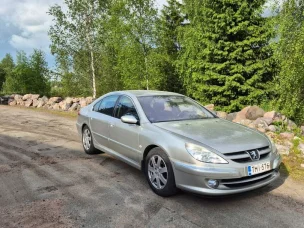 Peugeot 607