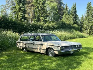Chrysler Town Country