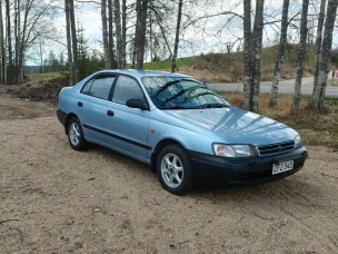 Toyota Carina E