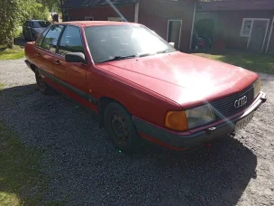 Audi 100
