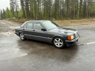 Mercedes-Benz 190