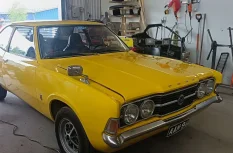 Ford Cortina