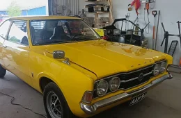 Ford Cortina