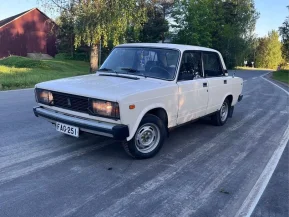 Lada 2105