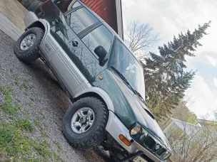 Nissan Terrano II