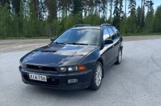 Mitsubishi Galant