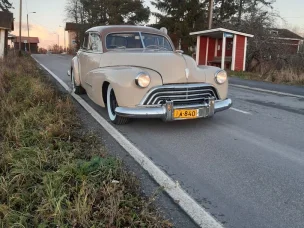 Oldsmobile Custom Cruiser