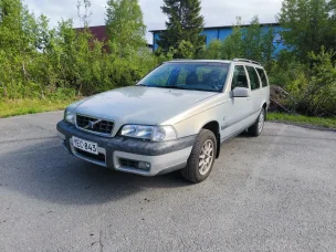 Volvo XC70