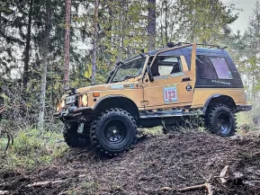 Suzuki SJ413