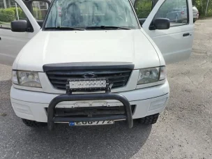 Mazda B2500