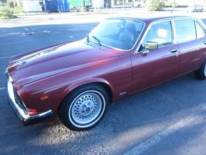 Jaguar XJ12