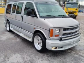 Chevrolet Express 2500