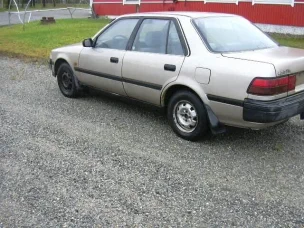 Toyota Carina II
