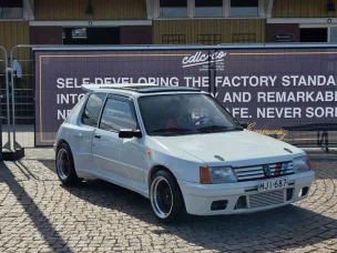 Peugeot 205