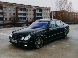 Mercedes-Benz E 55 AMG