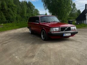 Volvo 245