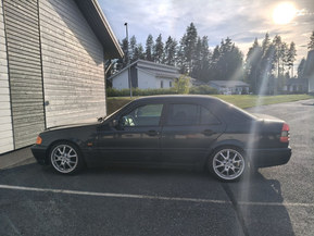 Mercedes-Benz C 200