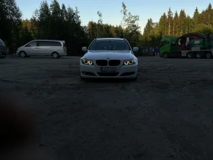 BMW 325