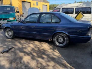 BMW Alpina B10