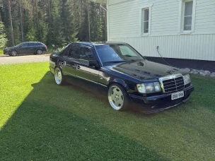 Mercedes-Benz 300