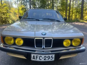 BMW 728