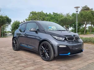 BMW i3s