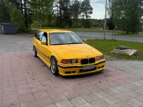 BMW 325
