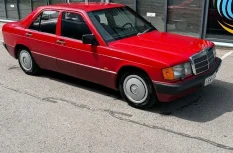 Mercedes-Benz 190