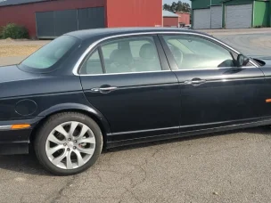 Jaguar XJ6