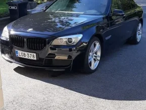 BMW 730
