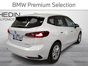BMW 225