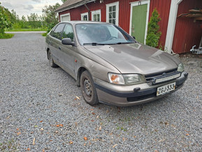 Toyota Carina E