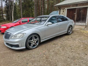 Mercedes-Benz S