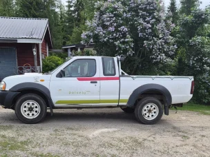 Nissan Pickup