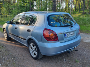 Nissan Almera