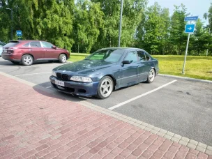 BMW 525