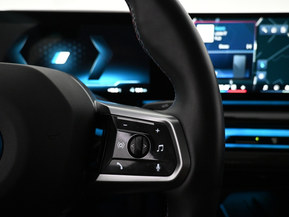 BMW i5 M60