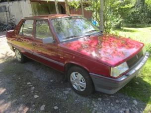 Renault 9