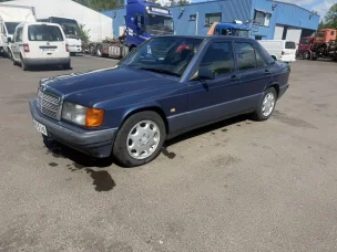 Mercedes-Benz 190