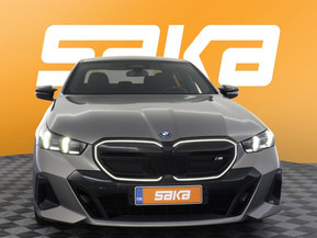 BMW i5 M60