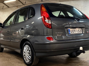 Nissan Almera Tino