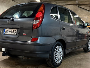 Nissan Almera Tino