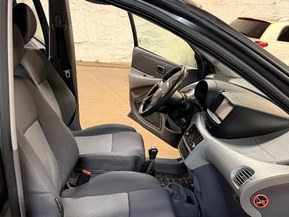 Nissan Almera Tino