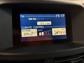 Nissan Almera Tino