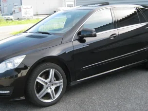 Mercedes-Benz R