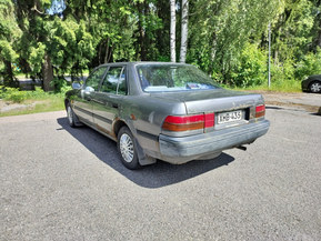 Toyota Carina II