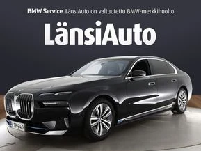 BMW i7