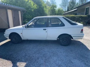 Peugeot 309