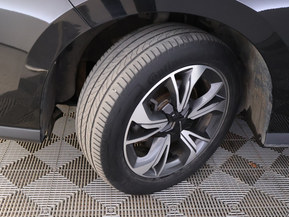Maxus Euniq 5